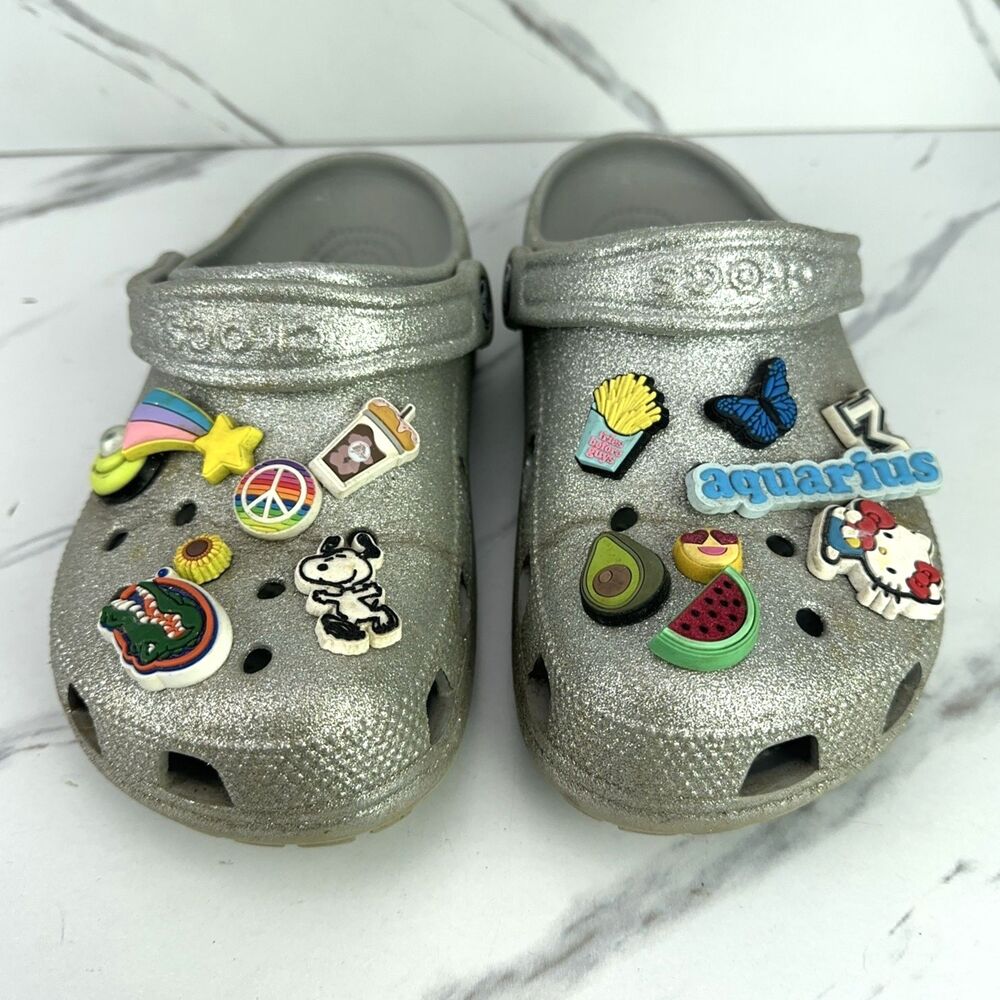 Crocs Classic Silver Glitter Clogs with Charms Slip On Shoes Womens 6 Mens 4 - Picture 2 of 6